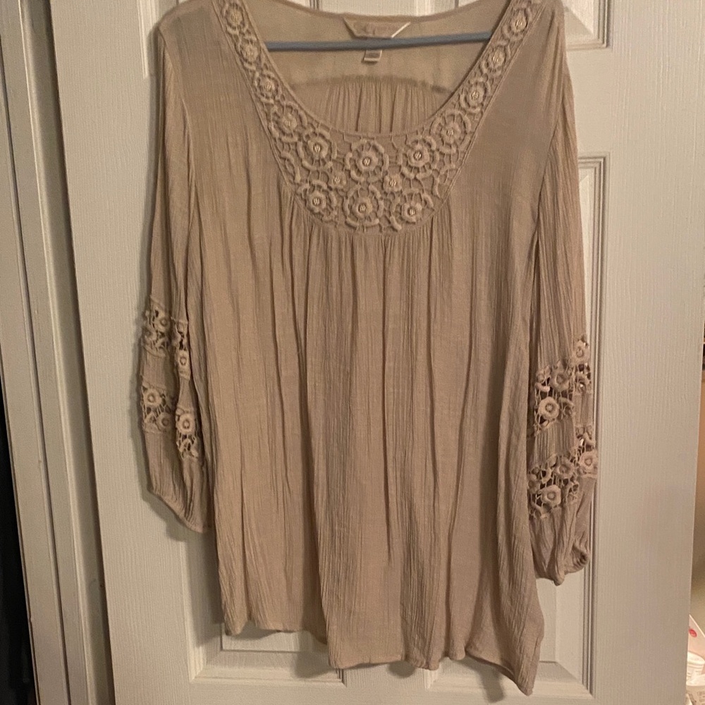 Elegant Beige Lace-Trimmed Women's Top